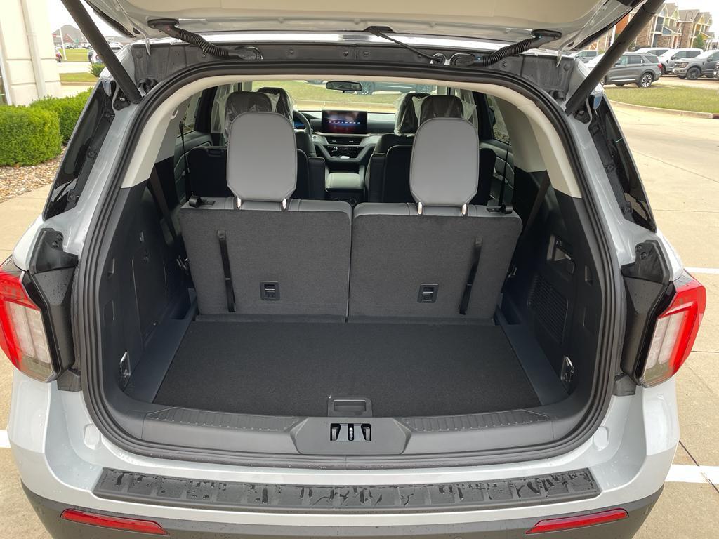 new 2026 Ford Explorer car, priced at $48,175