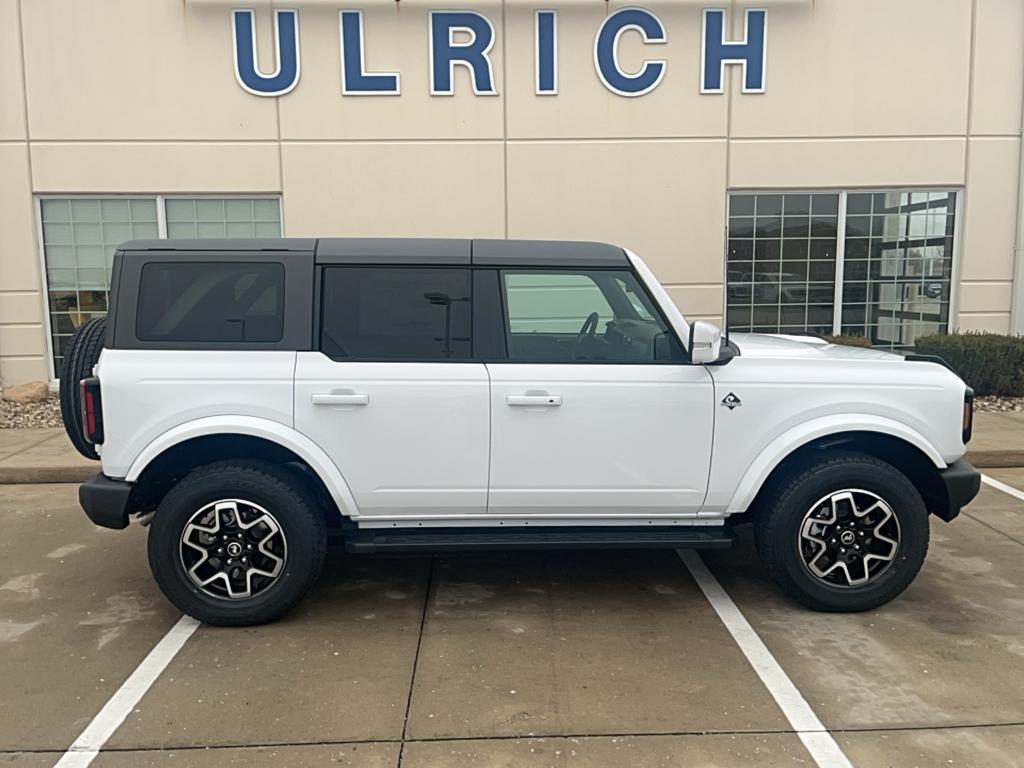 new 2024 Ford Bronco car, priced at $54,355