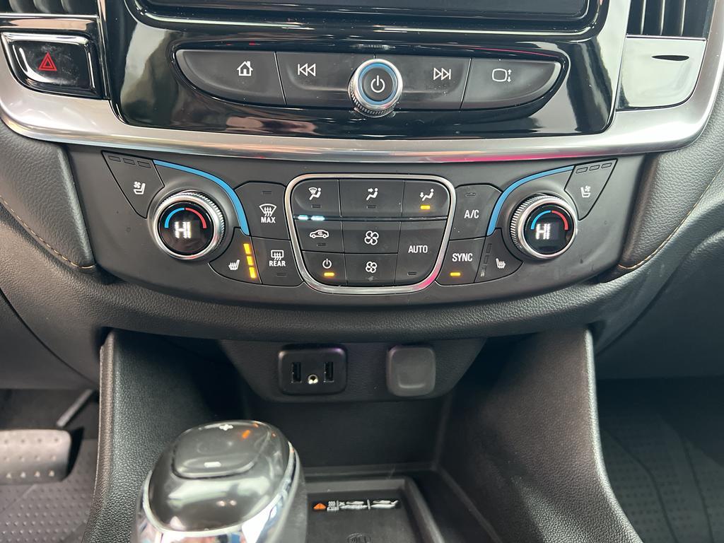 used 2019 Chevrolet Traverse car, priced at $26,677