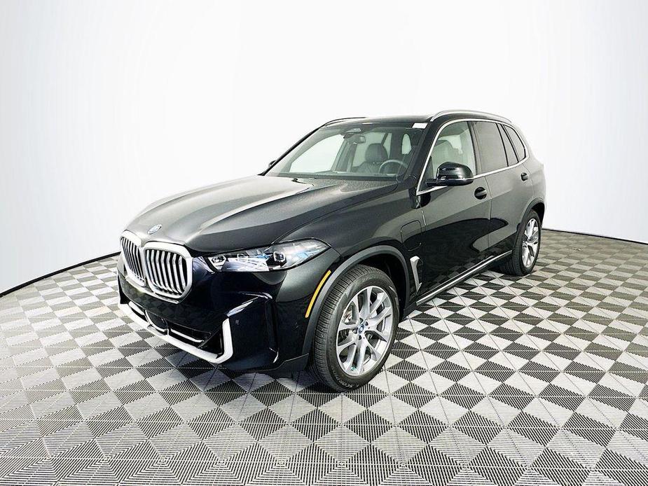 new 2025 BMW X5 PHEV car, priced at $75,660