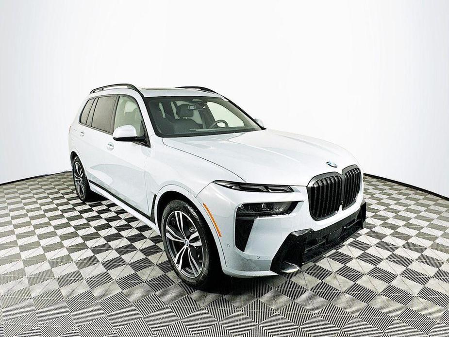 new 2025 BMW X7 car, priced at $95,485