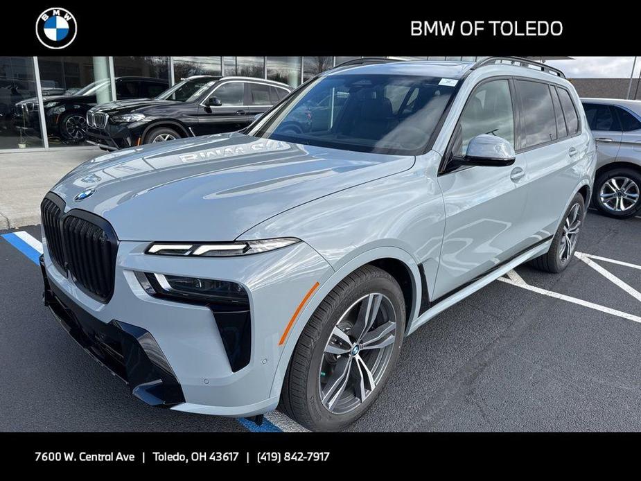 new 2025 BMW X7 car, priced at $95,485