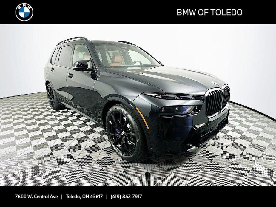 new 2025 BMW X7 car, priced at $123,425