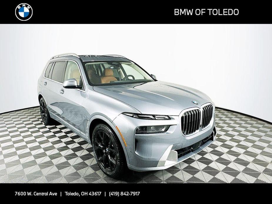 new 2025 BMW X7 car, priced at $89,635