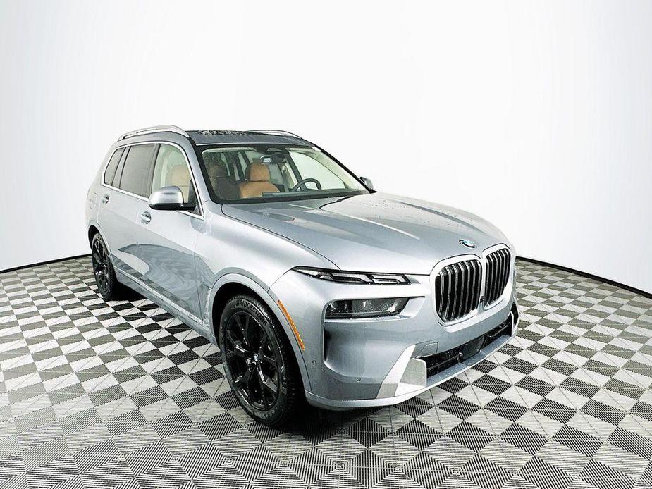 new 2025 BMW X7 car, priced at $89,635