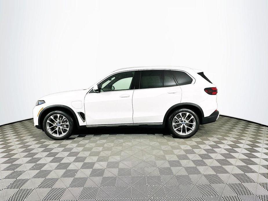 new 2025 BMW X5 PHEV car, priced at $75,010