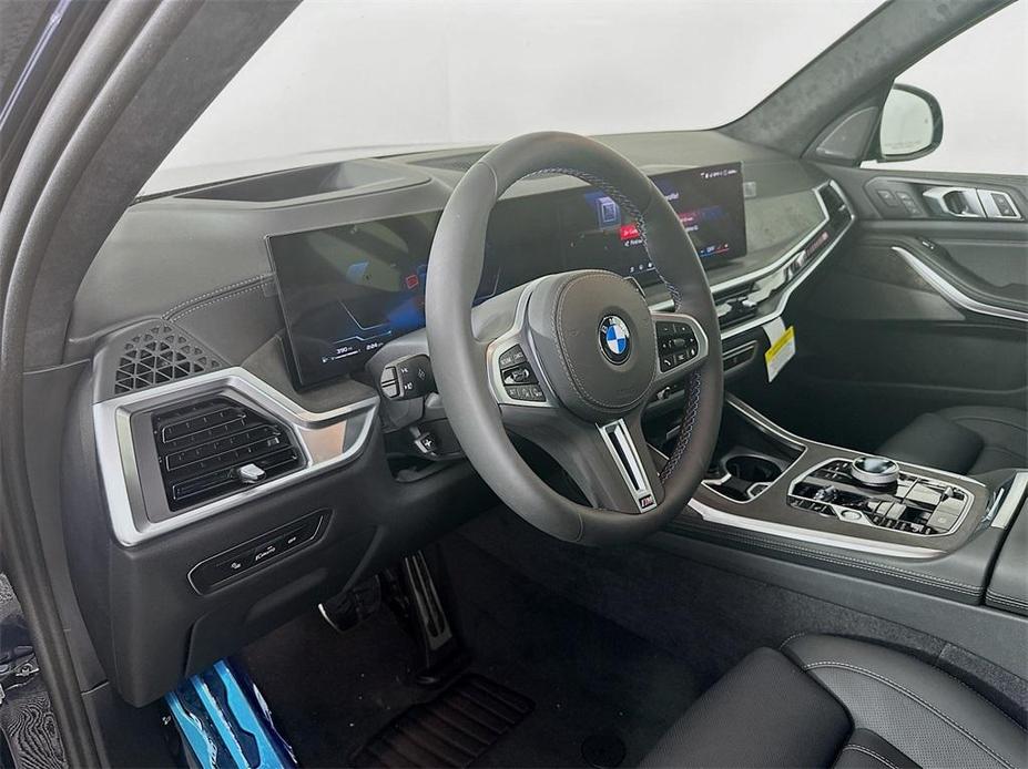 new 2025 BMW X7 car, priced at $118,245