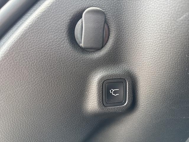 used 2022 Jeep Compass car, priced at $21,213