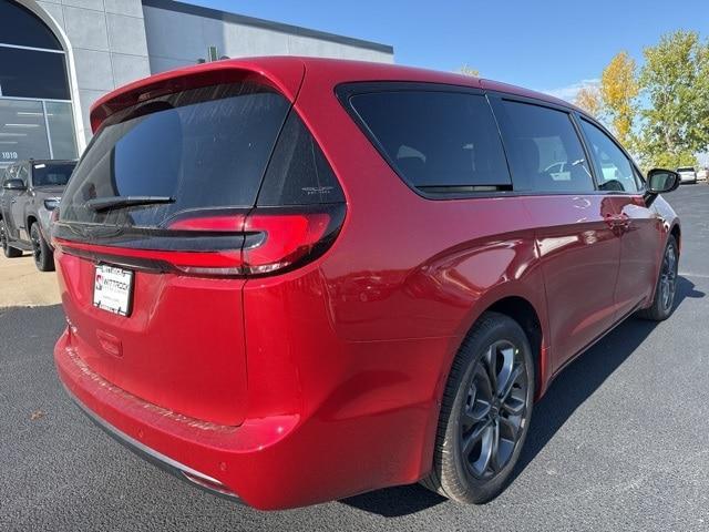 new 2026 Chrysler Pacifica car, priced at $43,304