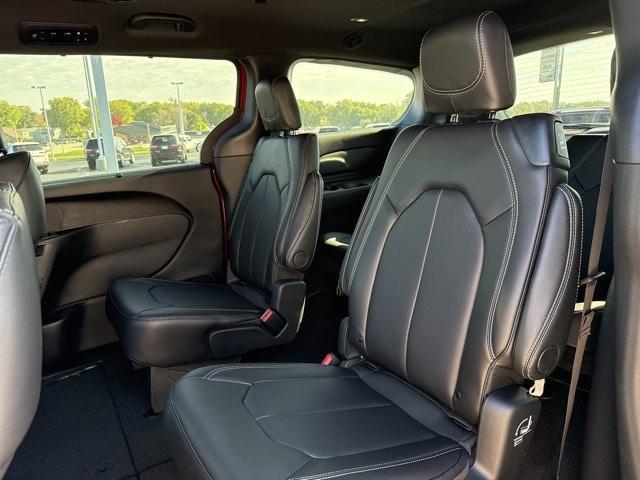 new 2026 Chrysler Pacifica car, priced at $43,304