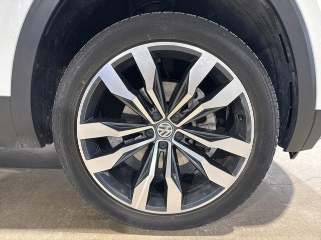 used 2019 Volkswagen Atlas car, priced at $21,419