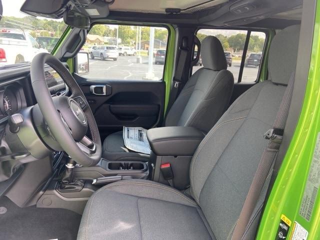 new 2025 Jeep Wrangler car, priced at $42,801