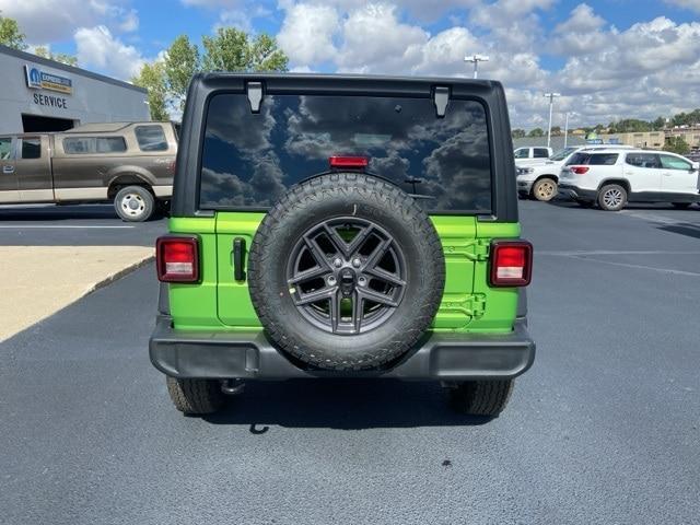 new 2025 Jeep Wrangler car, priced at $42,801