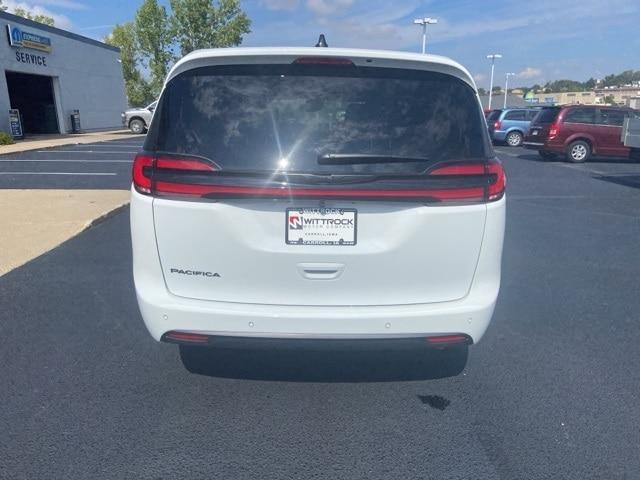 new 2026 Chrysler Pacifica car, priced at $42,272