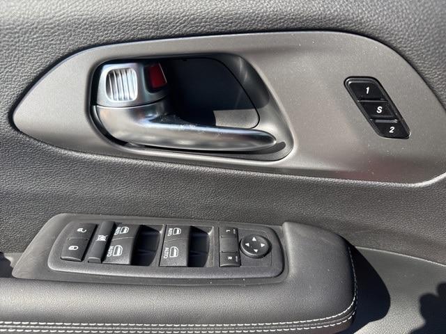 new 2026 Chrysler Pacifica car, priced at $43,304