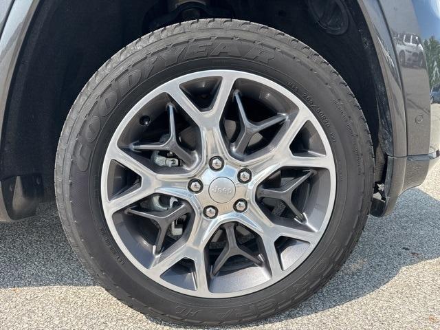 used 2019 Jeep Grand Cherokee car, priced at $23,485