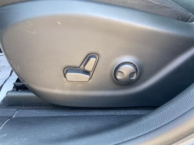 used 2022 Jeep Cherokee car, priced at $25,658