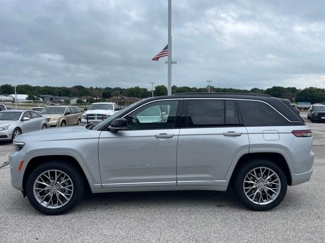 new 2024 Jeep Grand Cherokee car, priced at $52,649