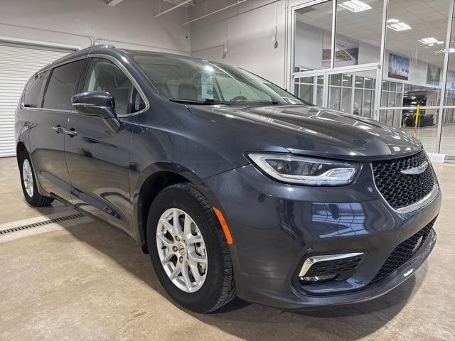 used 2021 Chrysler Pacifica car, priced at $25,925