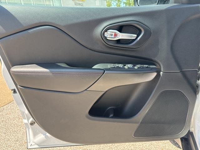 used 2022 Jeep Cherokee car, priced at $28,430