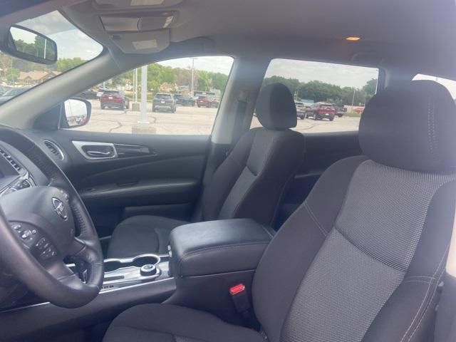used 2020 Nissan Pathfinder car, priced at $21,994