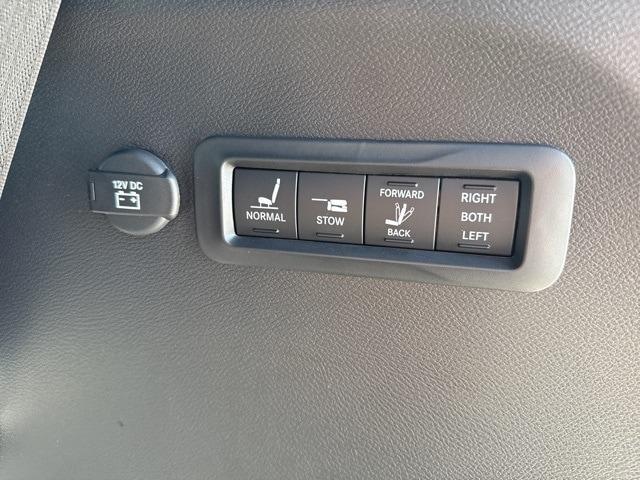 used 2023 Chrysler Pacifica car, priced at $41,525