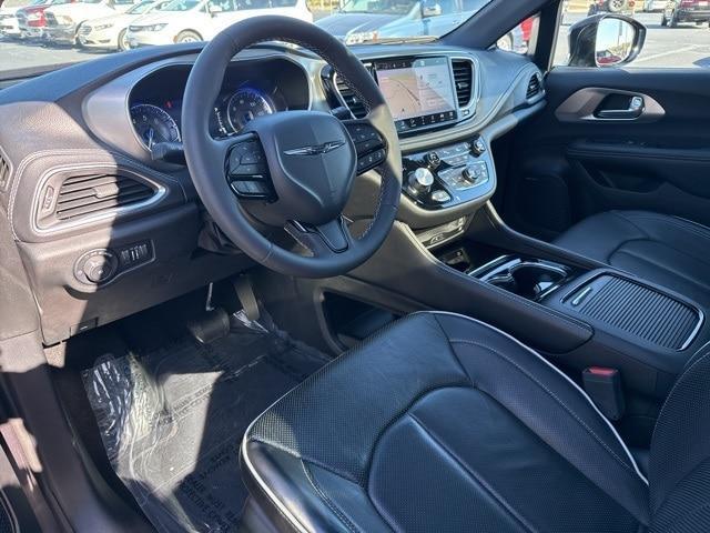 used 2023 Chrysler Pacifica car, priced at $41,525