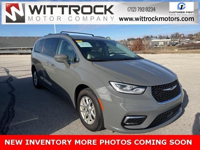 used 2021 Chrysler Pacifica car, priced at $28,647