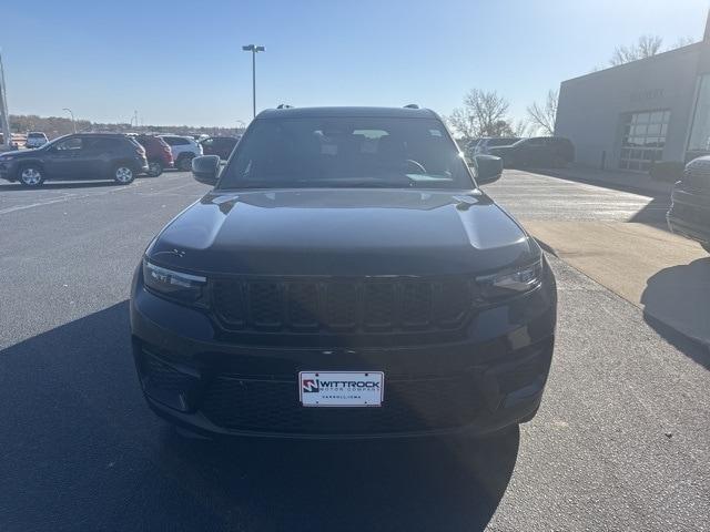 used 2023 Jeep Grand Cherokee car, priced at $33,637