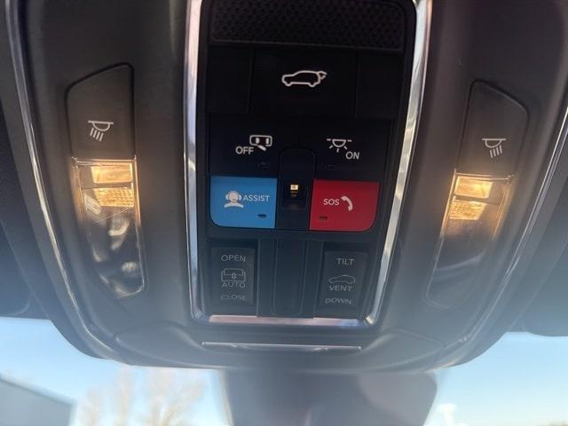 used 2023 Jeep Grand Cherokee car, priced at $33,637