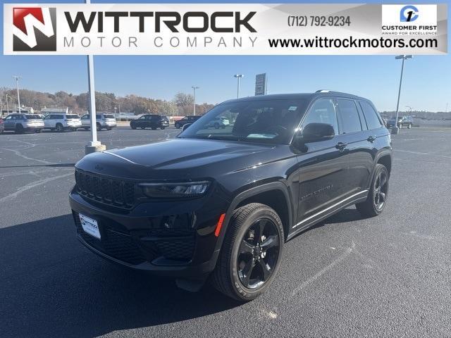 used 2023 Jeep Grand Cherokee car, priced at $33,637