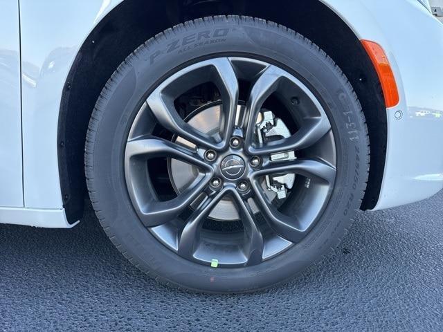 new 2026 Chrysler Pacifica car, priced at $42,108