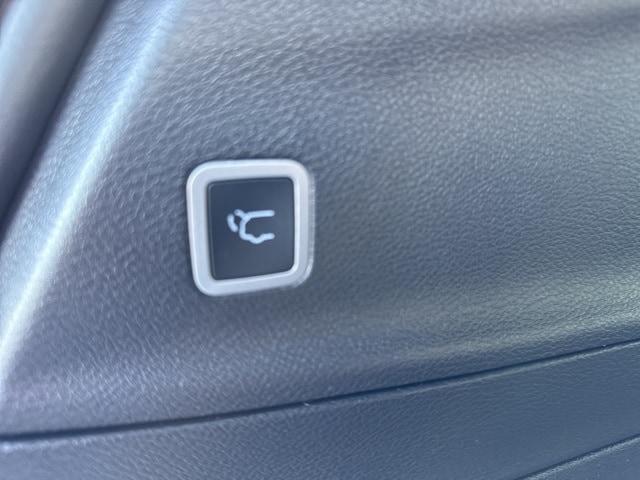 new 2026 Chrysler Pacifica car, priced at $42,108