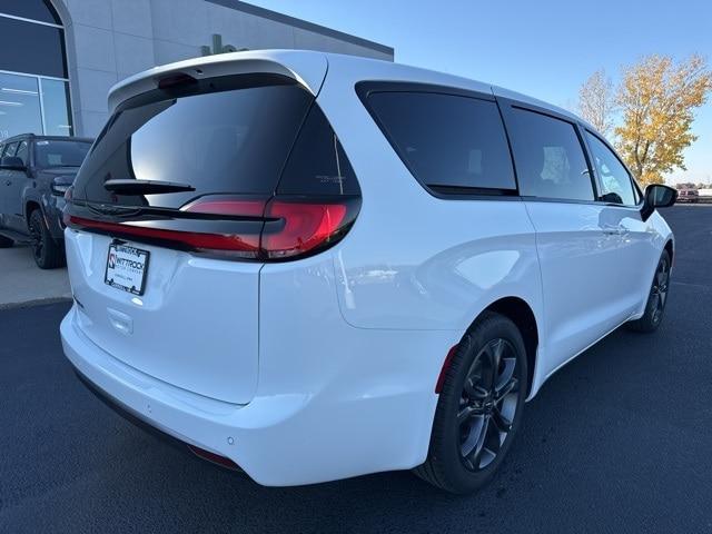 new 2026 Chrysler Pacifica car, priced at $42,108