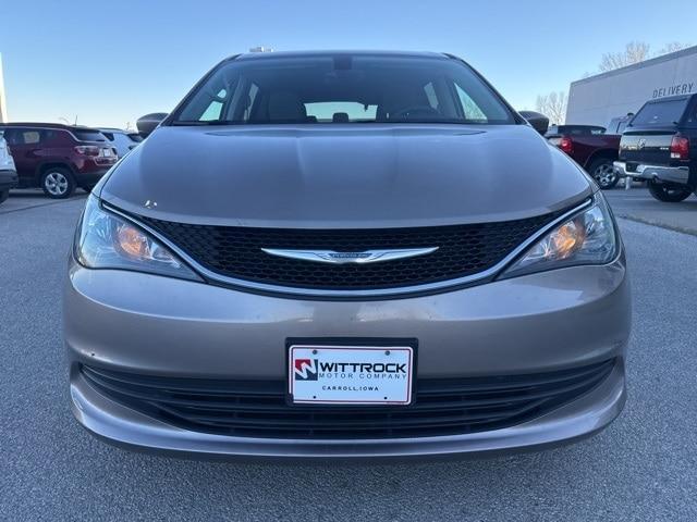 used 2017 Chrysler Pacifica car, priced at $10,677