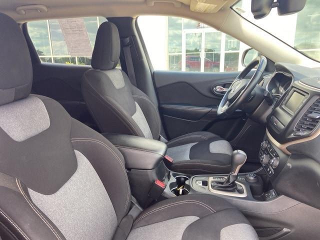 used 2014 Jeep Cherokee car, priced at $7,984