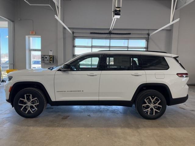 new 2025 Jeep Grand Cherokee L car, priced at $44,339