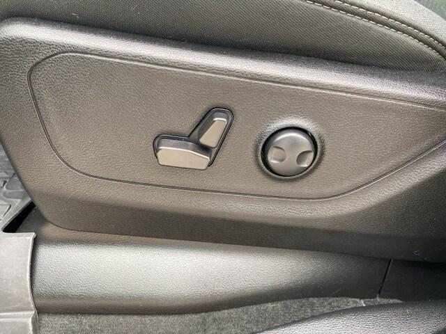used 2022 Ram 1500 car, priced at $37,810