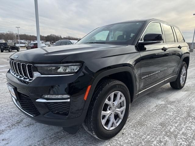 used 2022 Jeep Grand Cherokee car, priced at $33,736