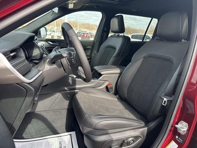 new 2025 Jeep Grand Cherokee L car, priced at $44,537