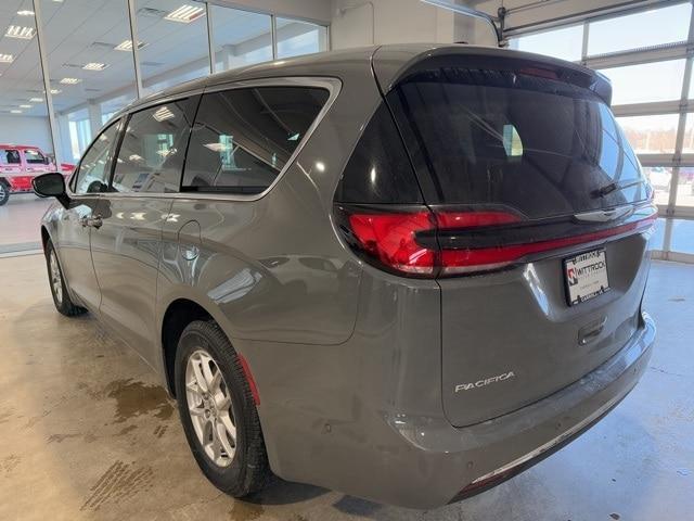 new 2025 Chrysler Pacifica car, priced at $40,373