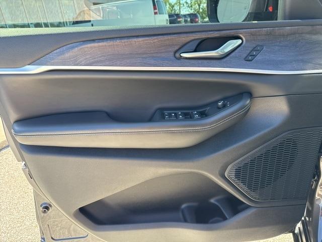 used 2023 Jeep Grand Cherokee L car, priced at $33,803