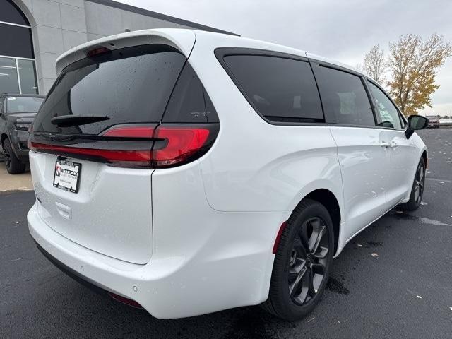 new 2026 Chrysler Pacifica car, priced at $42,108