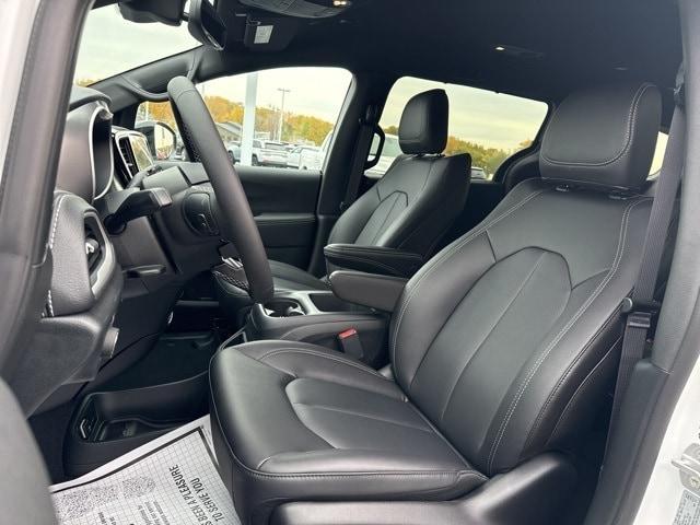 new 2026 Chrysler Pacifica car, priced at $42,108