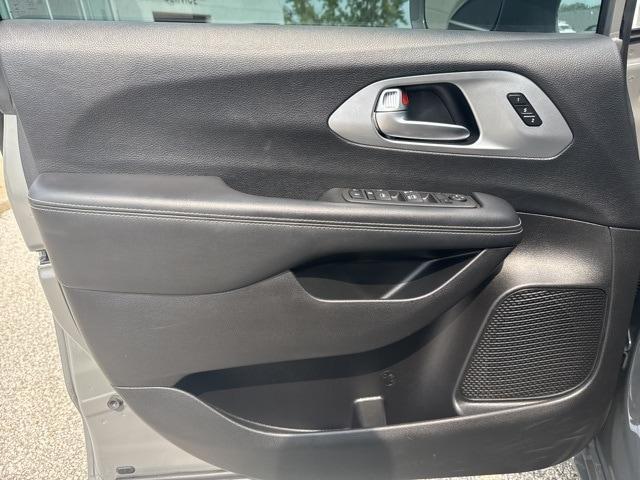 used 2022 Chrysler Pacifica car, priced at $27,697