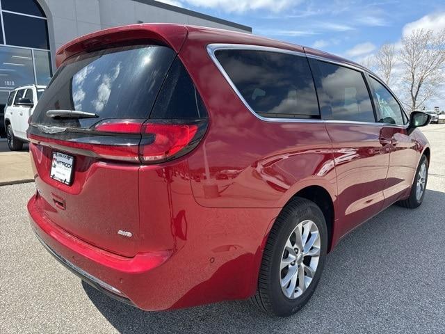 new 2025 Chrysler Pacifica car, priced at $44,415