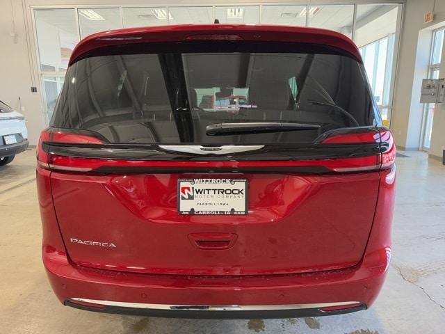 new 2025 Chrysler Pacifica car, priced at $41,420