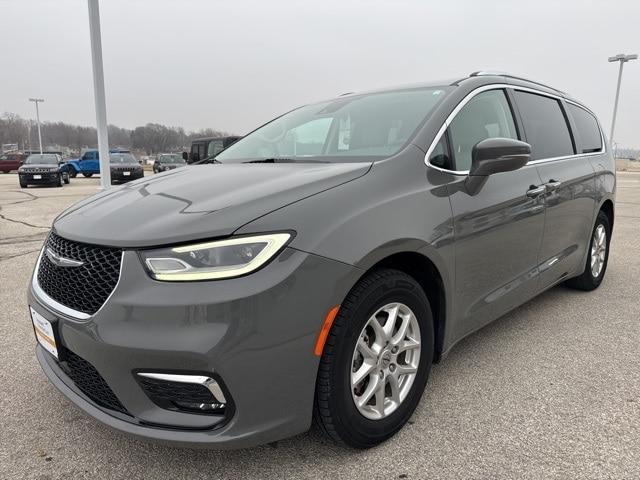 used 2021 Chrysler Pacifica car, priced at $26,621