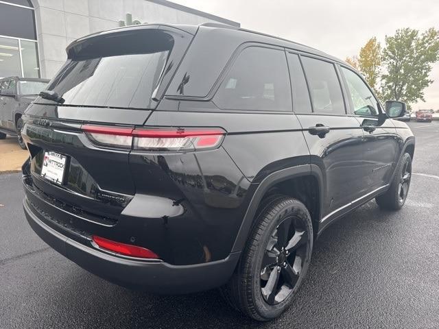 new 2025 Jeep Grand Cherokee car, priced at $41,331