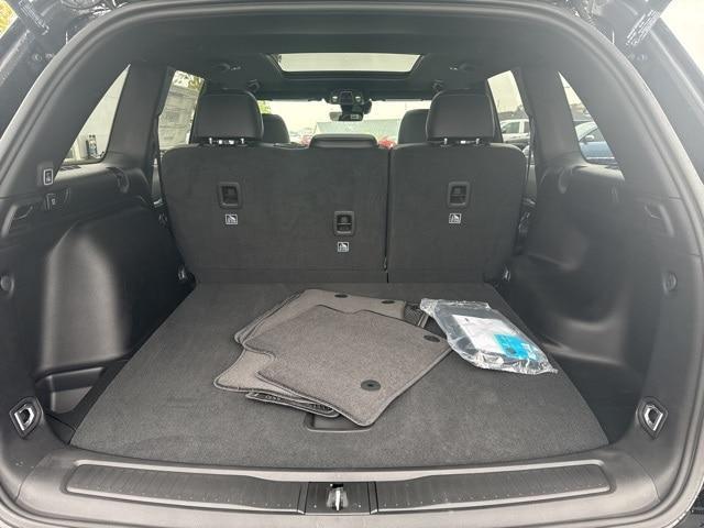 new 2025 Jeep Grand Cherokee car, priced at $41,331